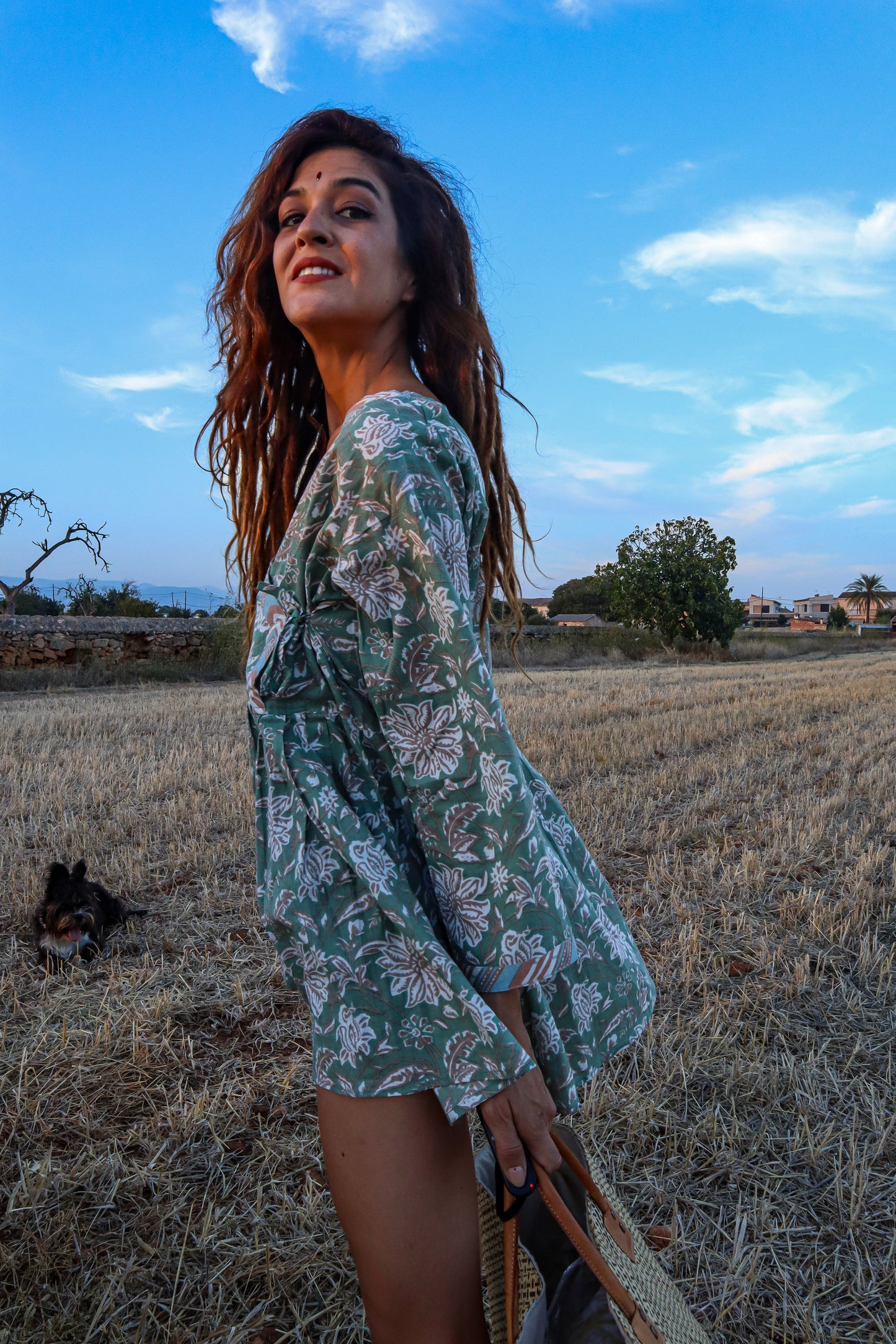 Kurzes Agyeya-Kleid