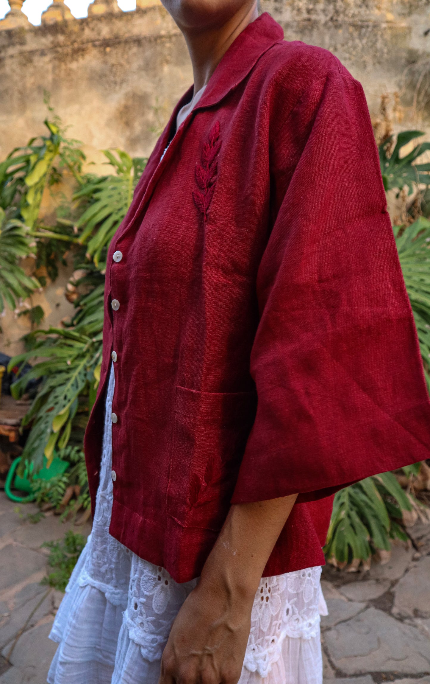 Chaqueta Lino con bordado Roja