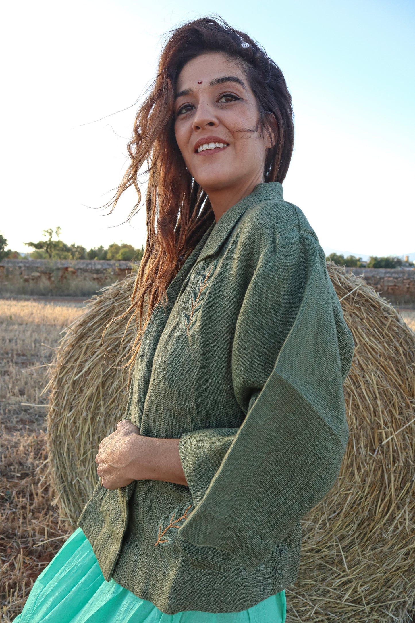 Chaqueta Lino con bordado Verde