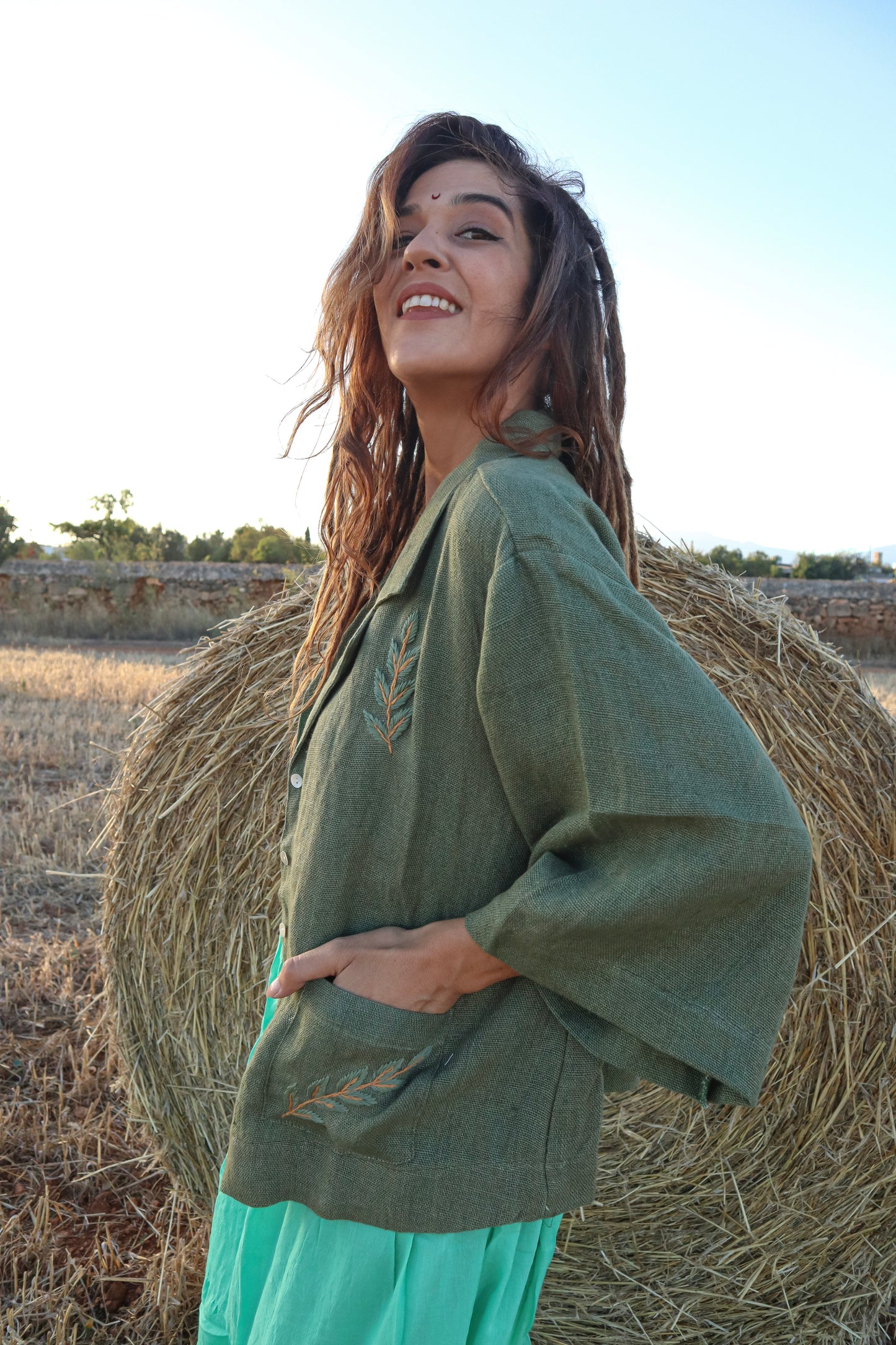 Chaqueta Lino con bordado Verde