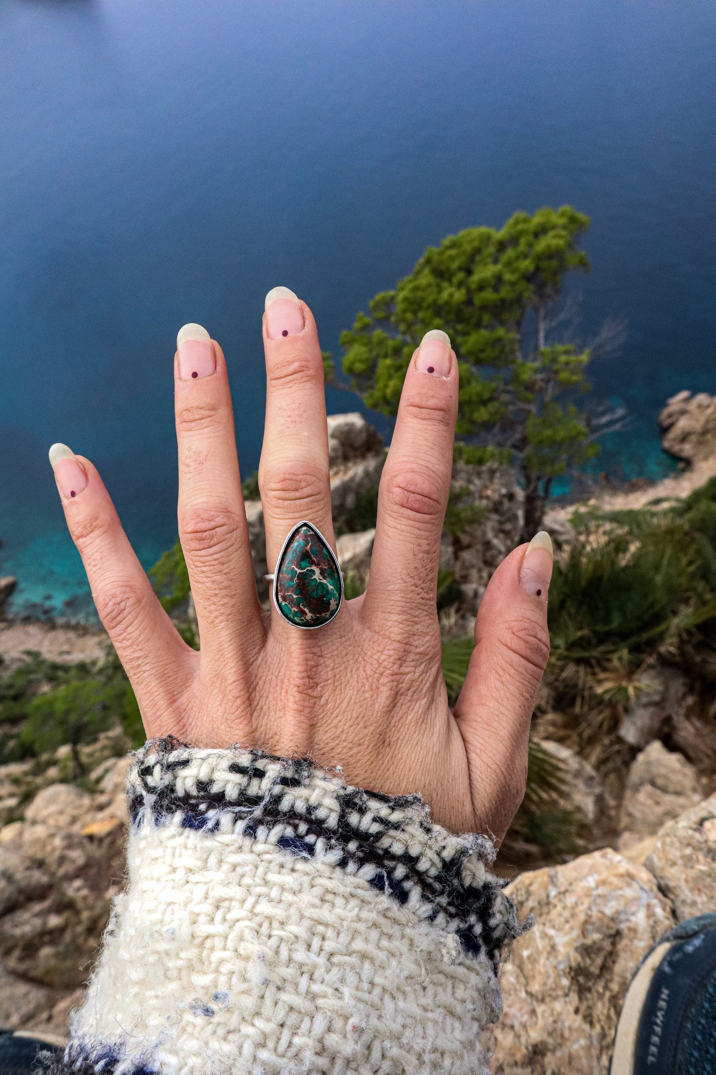 Anillo Turquesa Matriz Madre Tierra de Plata 925