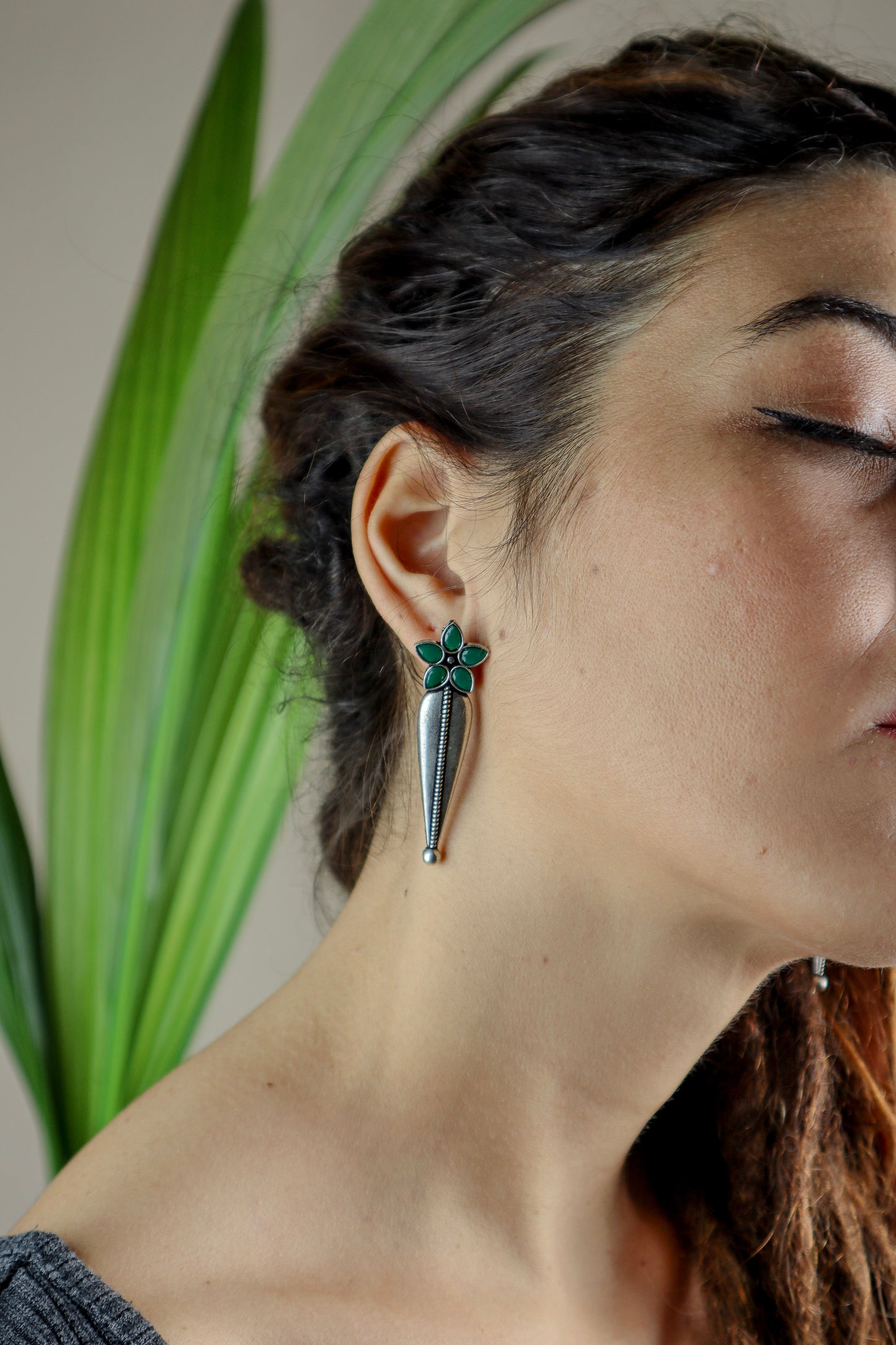 Puk brass earrings