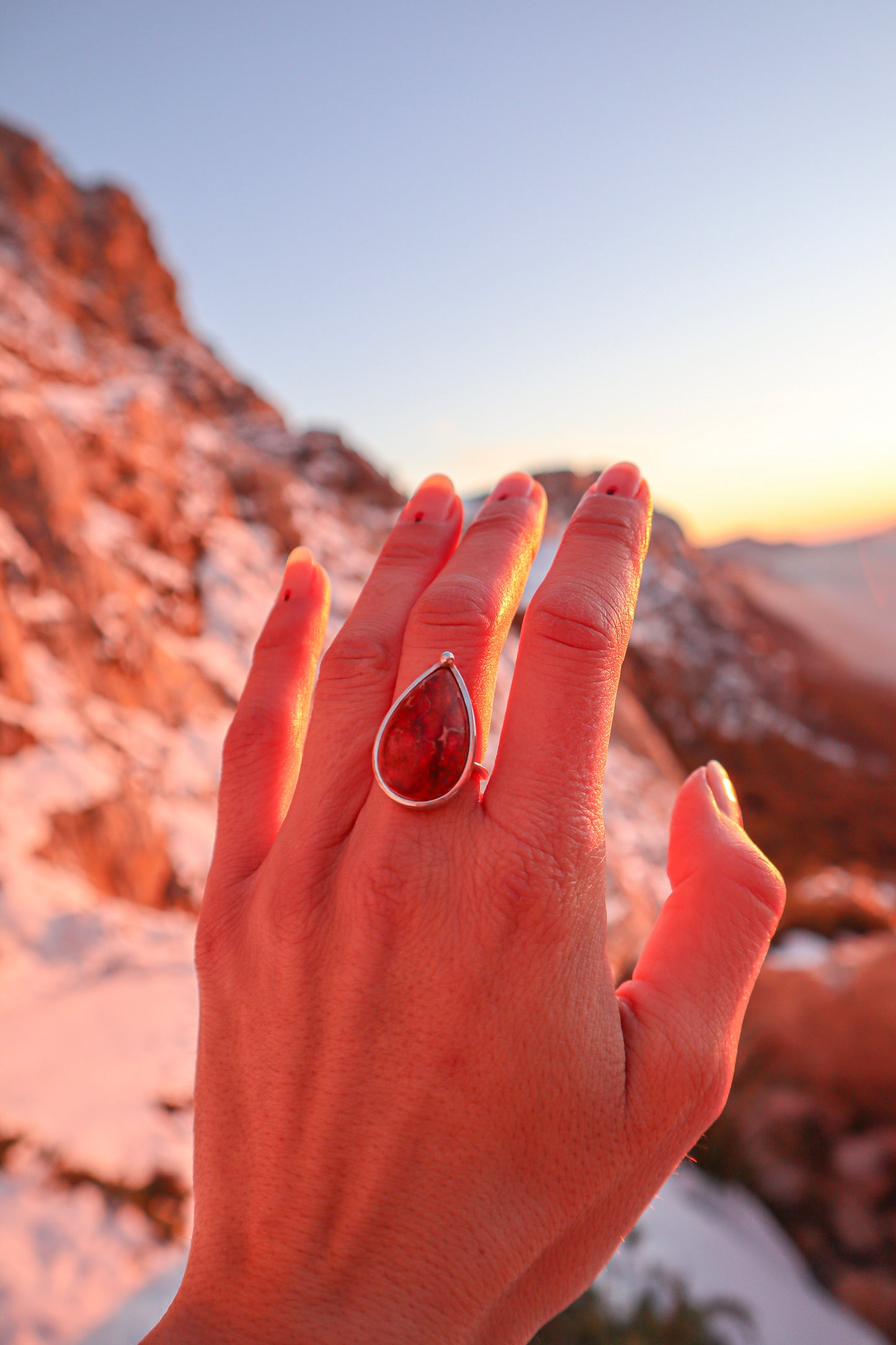 Anillo Piedra Roja Matriz Madre Tierra