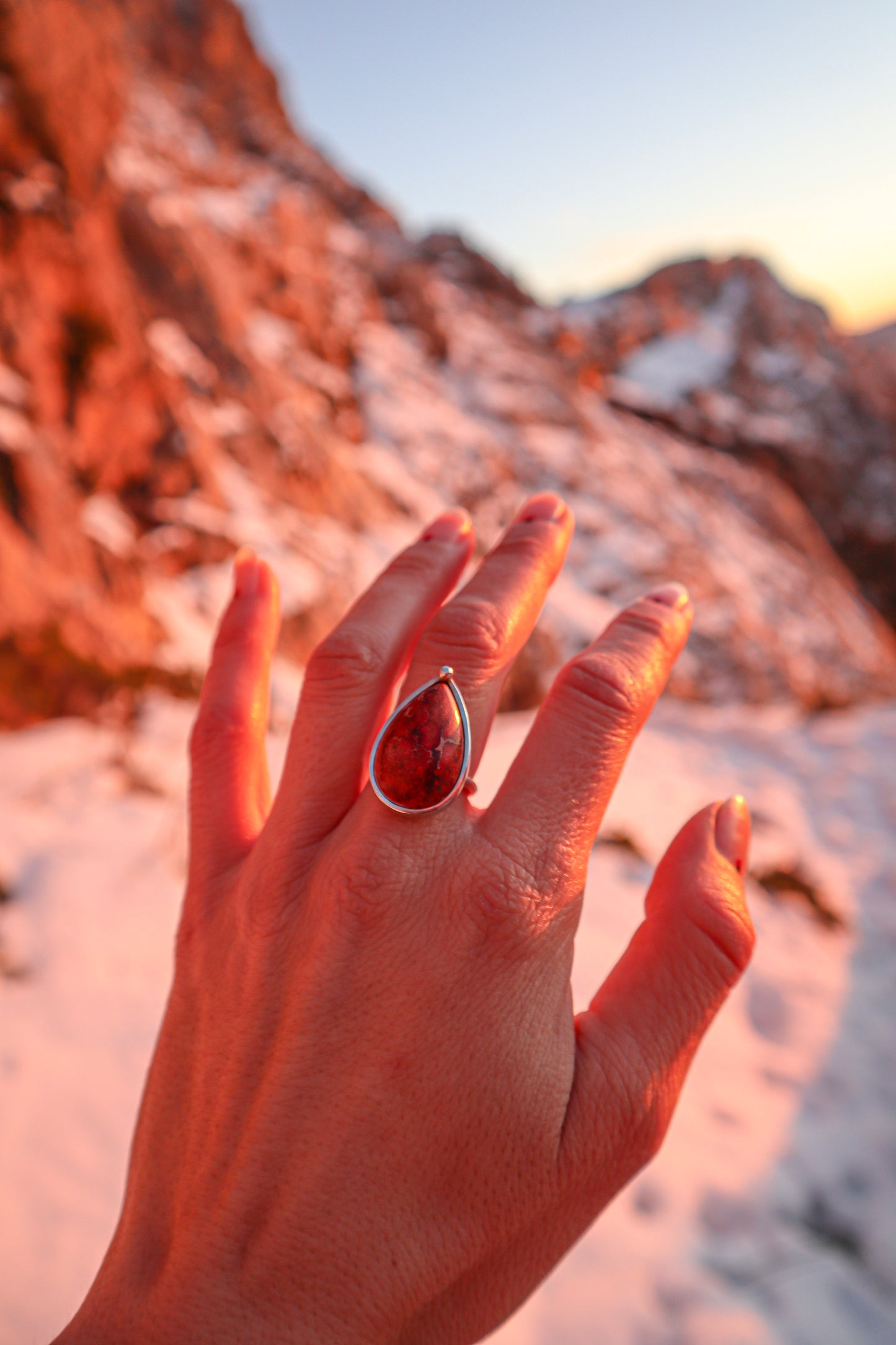 Anillo Piedra Roja Matriz Madre Tierra