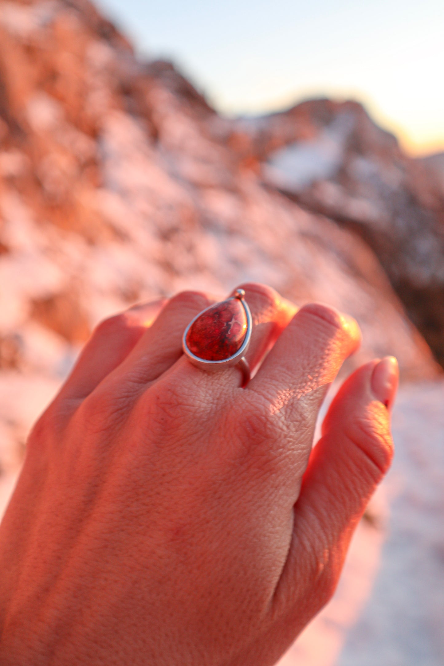 Anillo Piedra Roja Matriz Madre Tierra